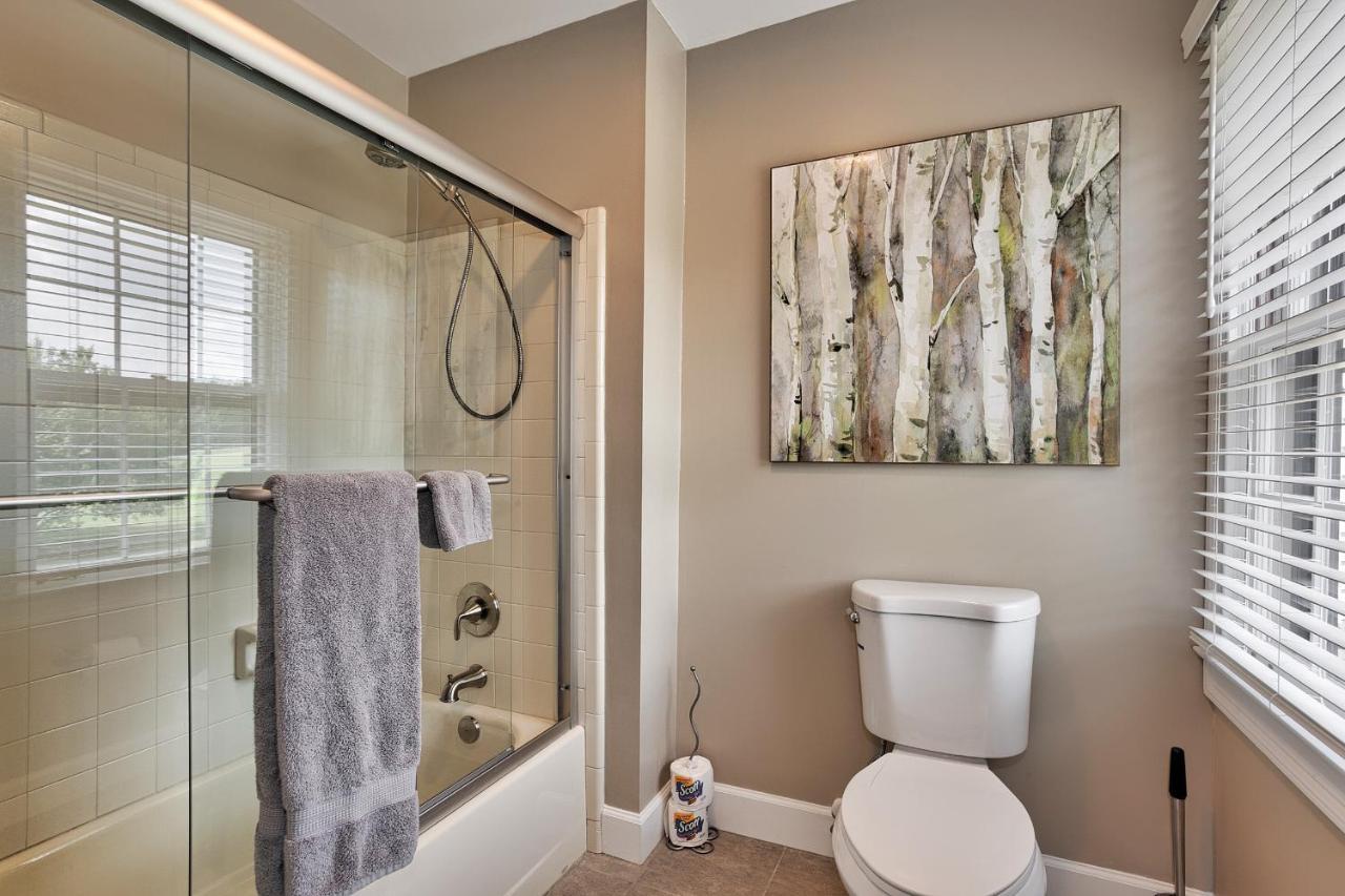 Pleasanton Courtyard Bed And Breakfast ฟาแย็ตต์วิลล์ ภายนอก รูปภาพ